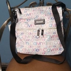 Calvin Klien messanger